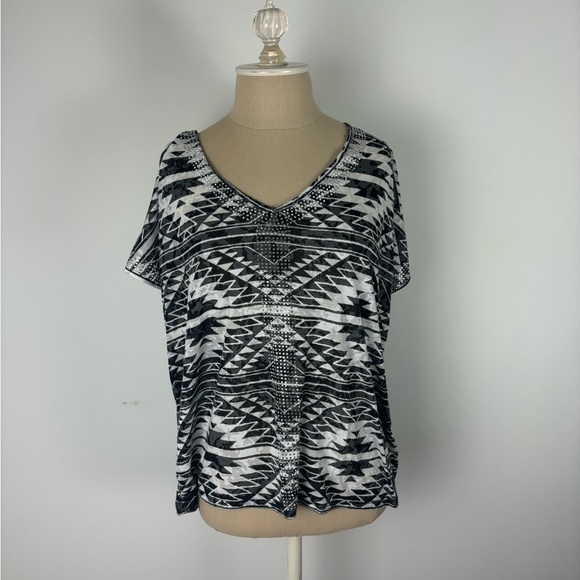 INC International Concepts Cold Shoulder Top Black White Aztec Petite L - Picture 1 of 4